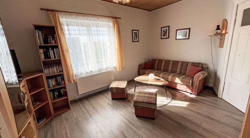 Photo of Burgfried (App. 1)