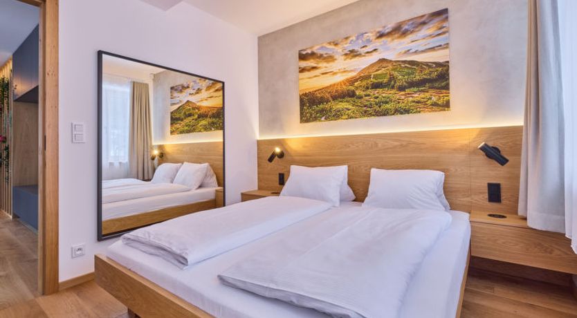 Photo of Summit View Lounge & Alcove Apartment 3