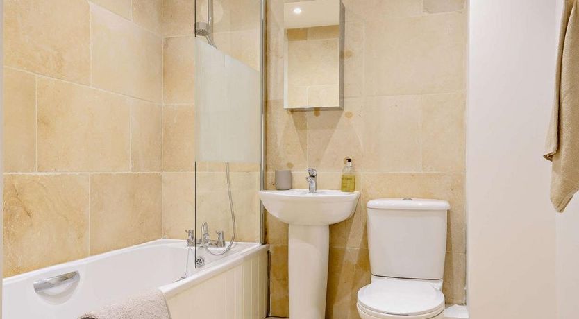 Photo of 1 Bed in Cirencester