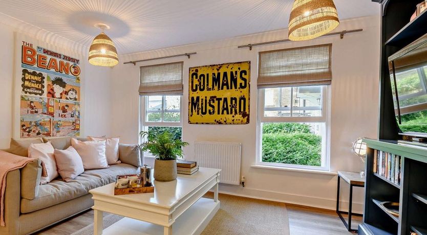 Photo of 1 Bed in Cirencester