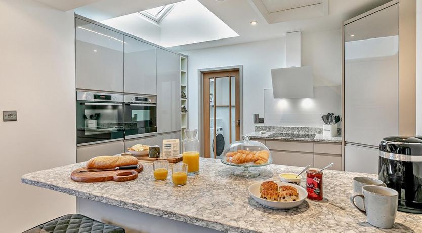 Photo of 3 Bed in Bray Shop