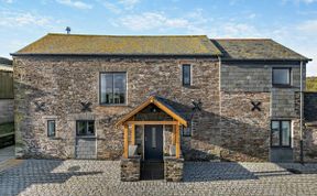 Photo of in Callington  (83954)