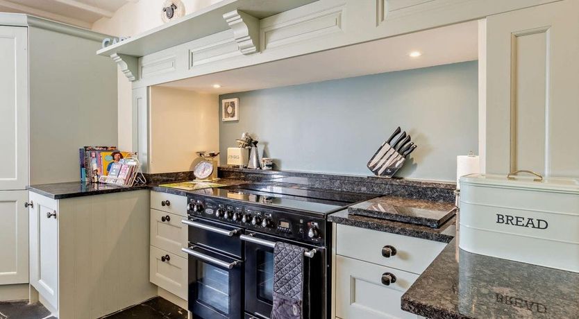 Photo of 5 Bed in Machynlleth