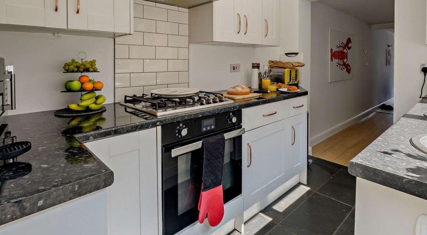 Photo of 2 Bed in Cowes