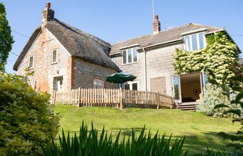 3 Bed in Higher Wraxall Holiday Cottage