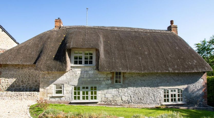 Photo of 3 Bed in Higher Wraxall