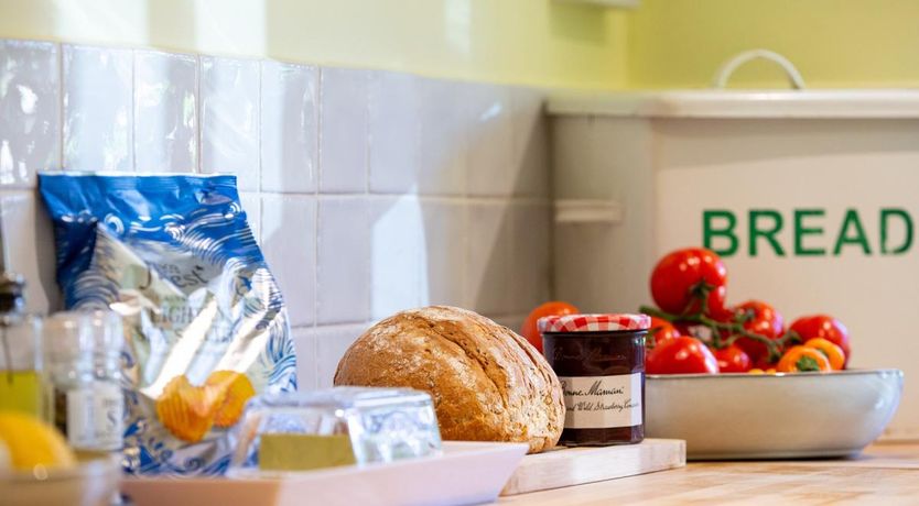 Photo of 3 Bed in Higher Wraxall