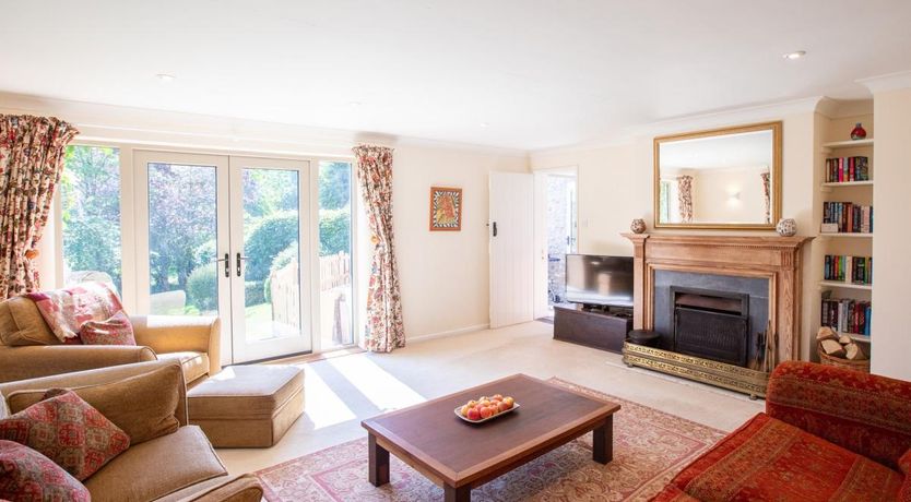 Photo of 3 Bed in Higher Wraxall