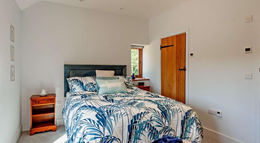 Photo of 1 Bed in Glastonbury