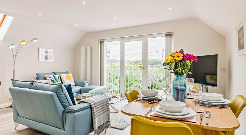 Photo of 2 Bed in Blue Anchor