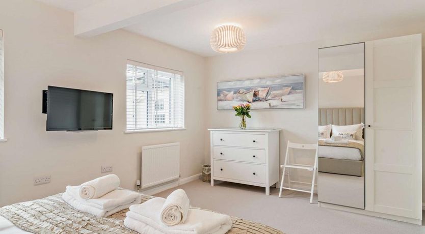 Photo of 2 Bed in Blue Anchor