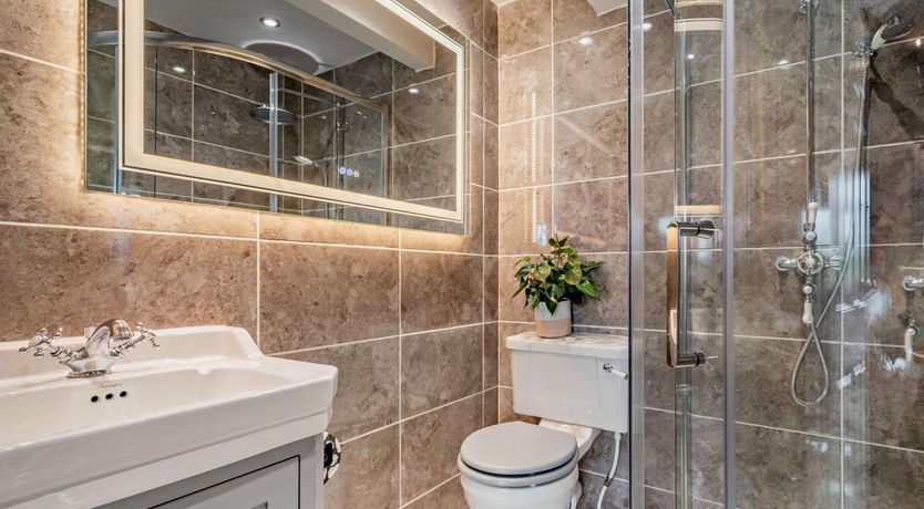 Photo of 4 Bed in Penhow