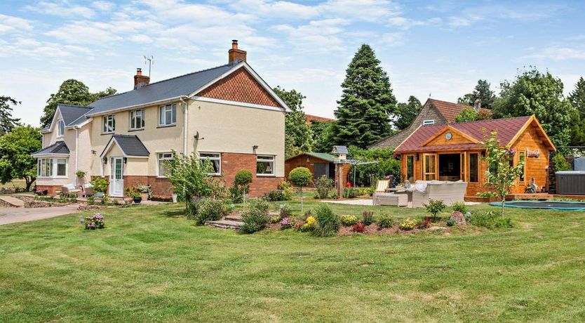 Photo of Cottage in South Wales