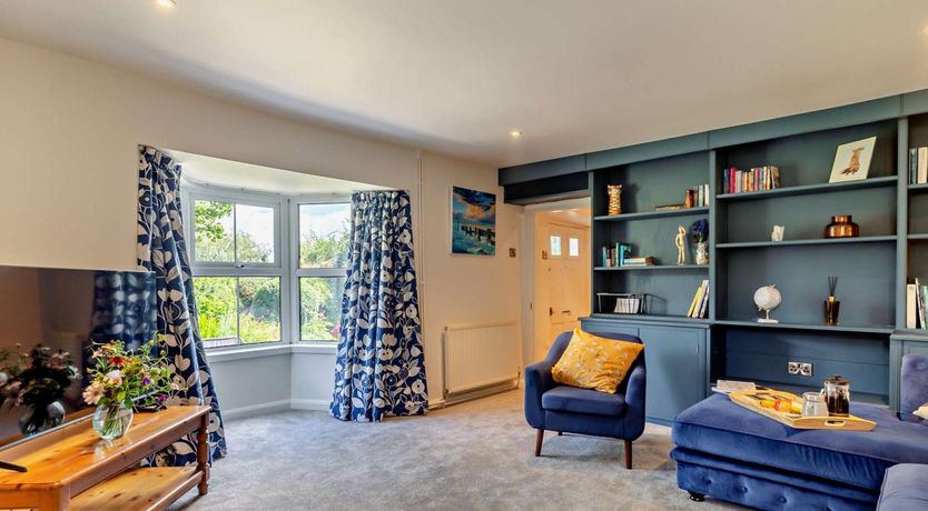 Photo of 3 Bed in Taunton