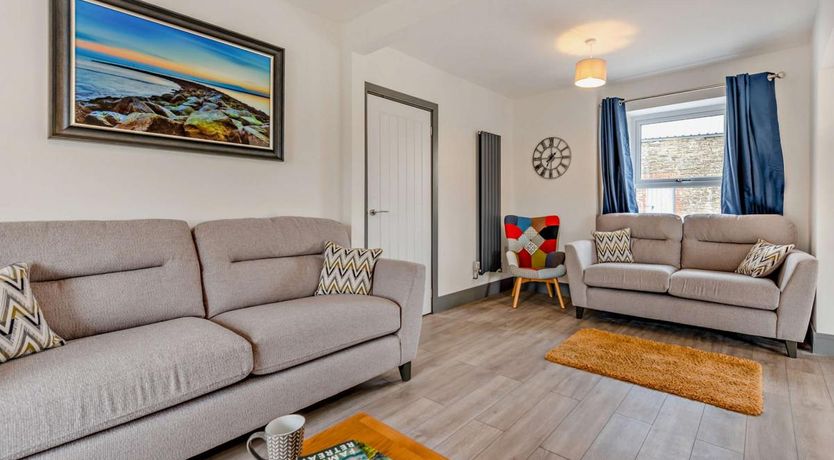 Photo of 4 Bed in Pontyberem