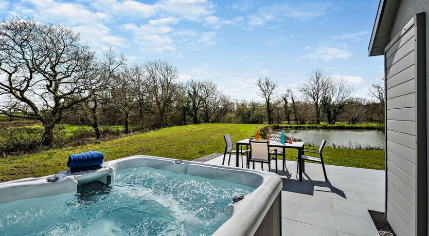 Photo of 2 Bed in Pyworthy