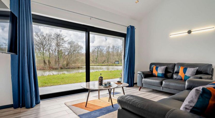 Photo of 2 Bed in Pyworthy