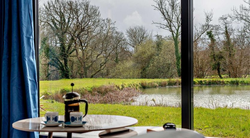 Photo of 2 Bed in Pyworthy