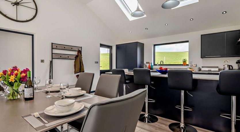 Photo of 2 Bed in Pyworthy