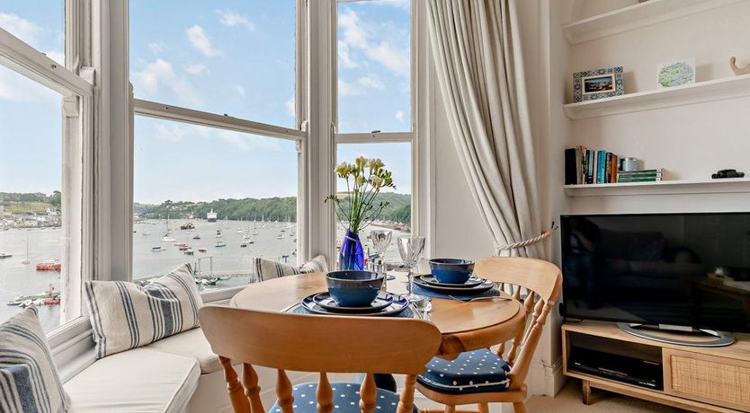 Photo of 1 Bed in Polruan