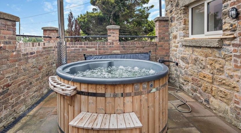 Photo of 4 Bed in Treuddyn