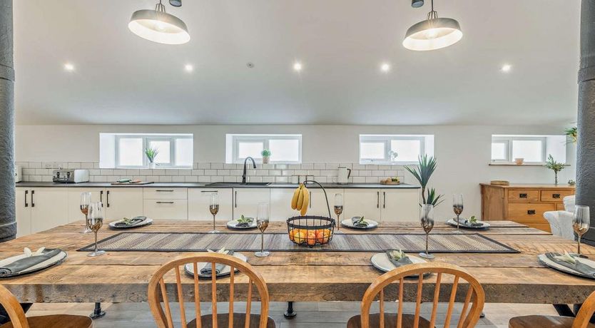 Photo of 4 Bed in Treuddyn