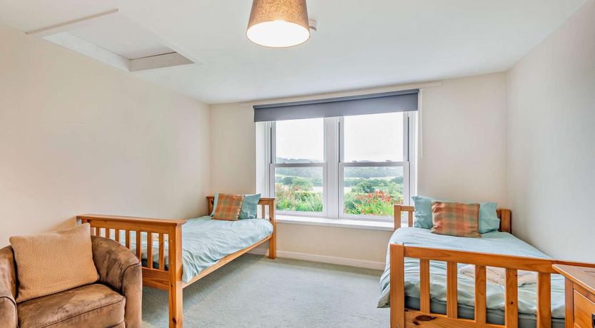 Photo of 4 Bed in Tighnabruaich