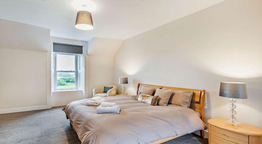 Photo of 4 Bed in Tighnabruaich