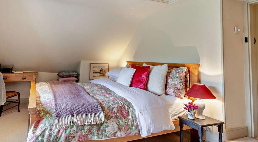 Photo of 3 Bed in Shaftesbury