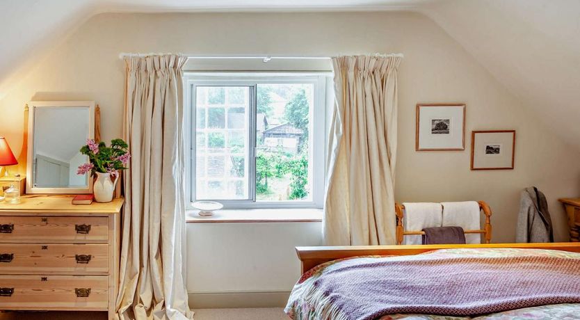 Photo of 3 Bed in Melbury Abbas