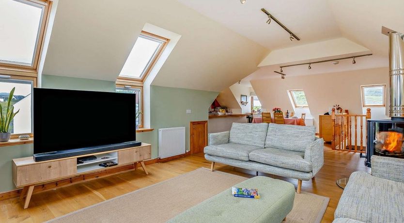 Photo of 3 Bed in Badachro