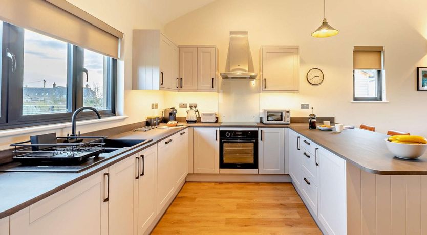 Photo of 2 Bed in Somerton