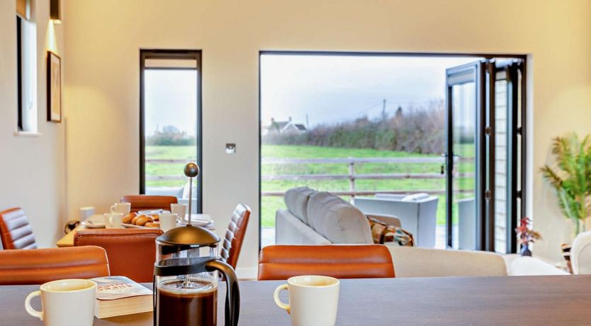 Photo of 2 Bed in Babcary