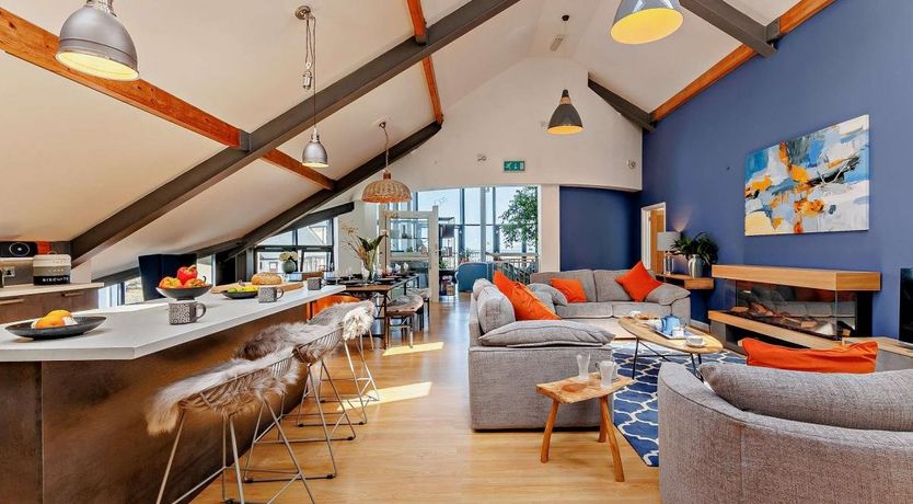 Photo of 4 Bed in Borth