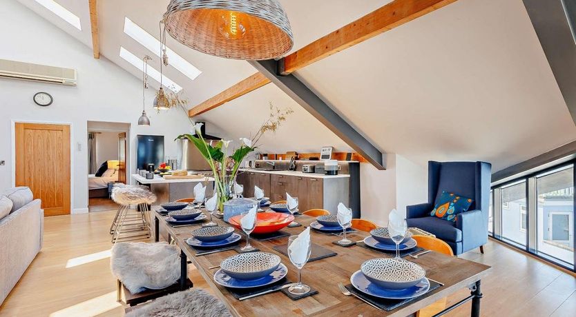 Photo of 4 Bed in Borth