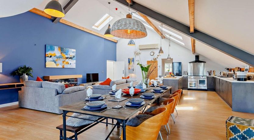 Photo of 4 Bed in Borth