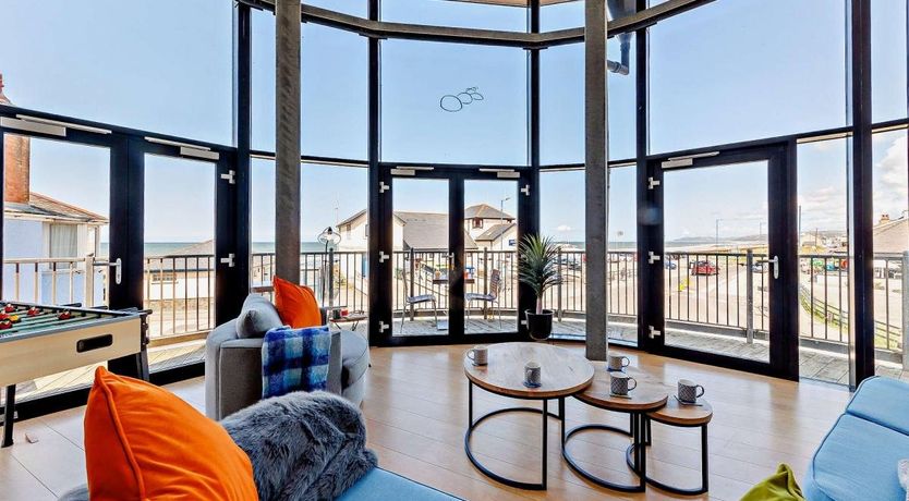 Photo of 4 Bed in Borth