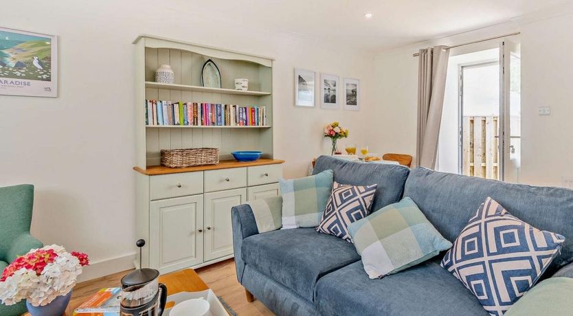 Photo of 1 Bed in Manorbier