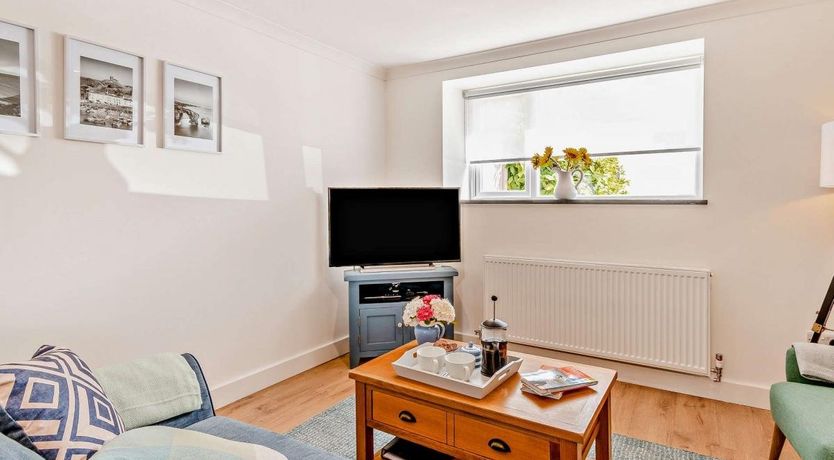 Photo of 1 Bed in Manorbier