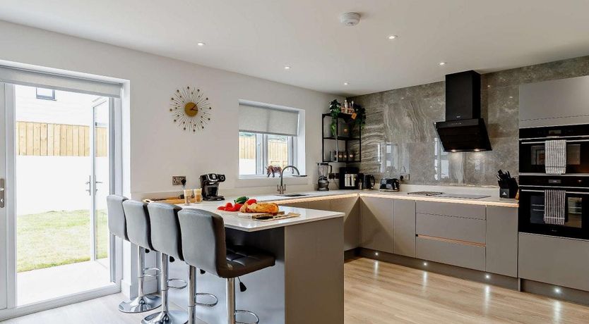 Photo of 3 Bed in Westward Ho