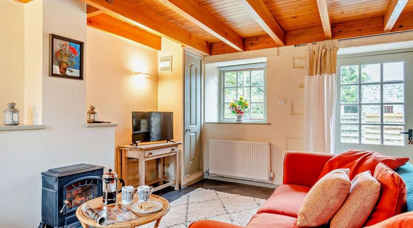 Photo of 3 Bed in Llandeloy