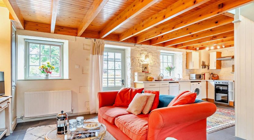 Photo of 3 Bed in Llandeloy