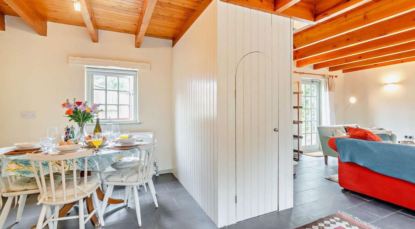 Photo of 3 Bed in Llandeloy