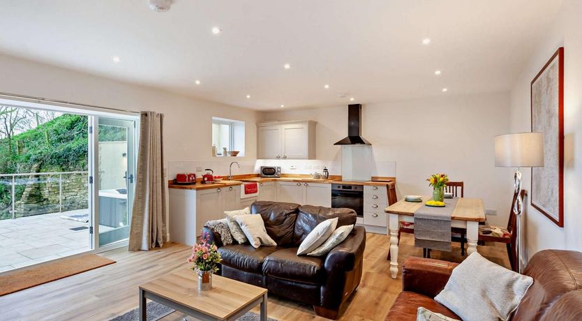 Photo of 1 Bed in Wotton-under-Edge