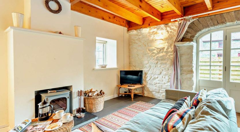 Photo of 3 Bed in Llandeloy