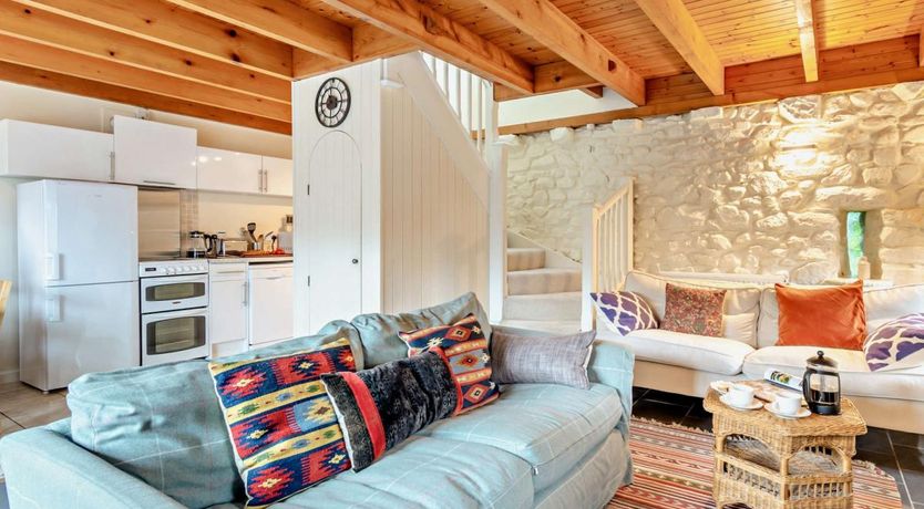 Photo of 3 Bed in Llandeloy