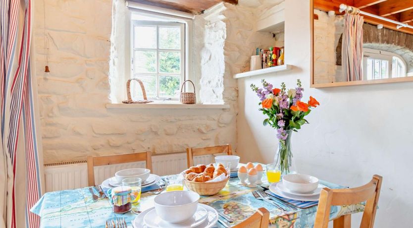 Photo of 3 Bed in Llandeloy