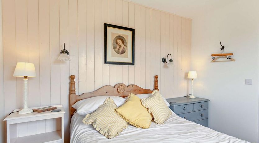 Photo of 2 Bed in Barnstaple