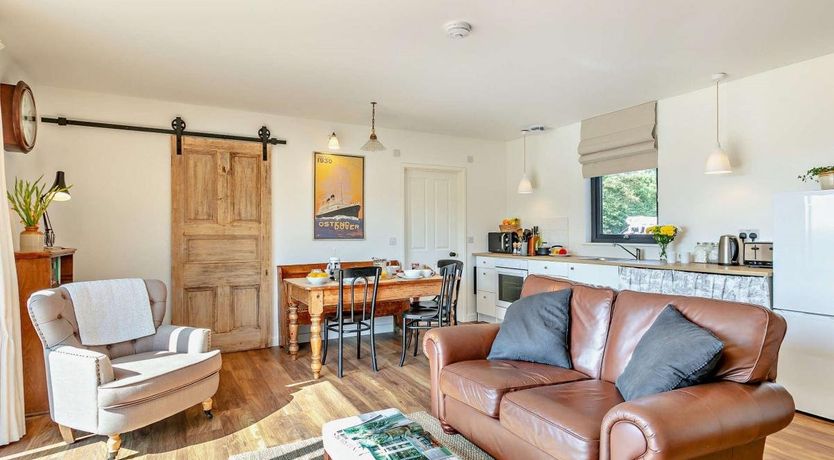 Photo of 2 Bed in Barnstaple