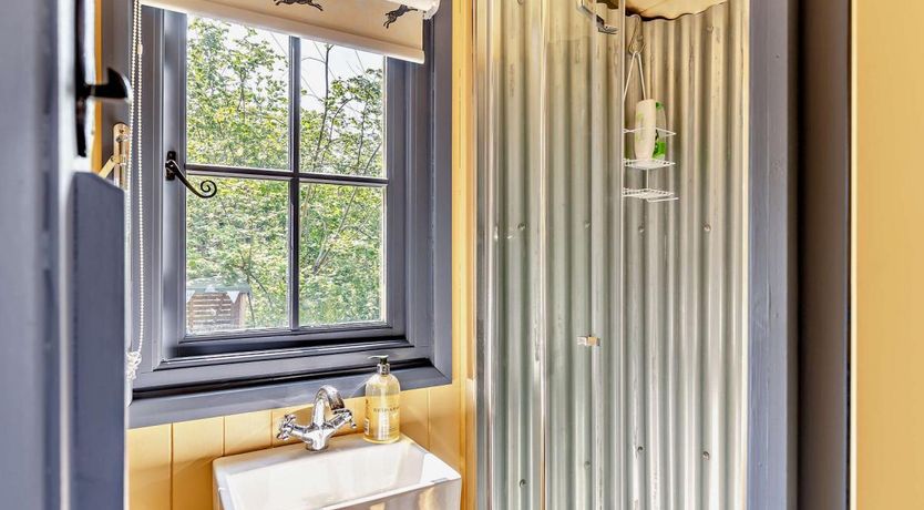 Photo of 1 Bed in Monkton Wyld